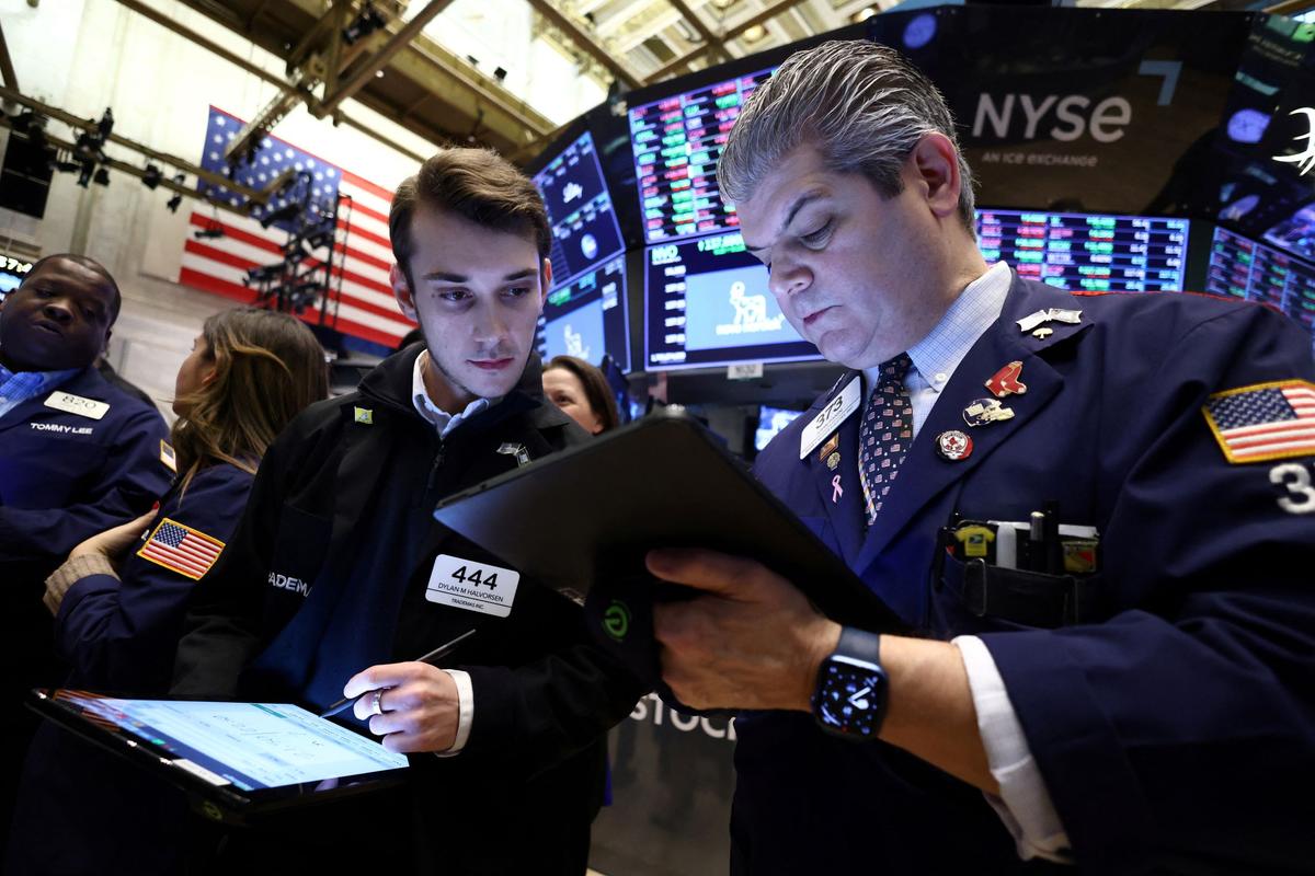Wall Street Opens Lower as Fears of Hawkish Fed Grow