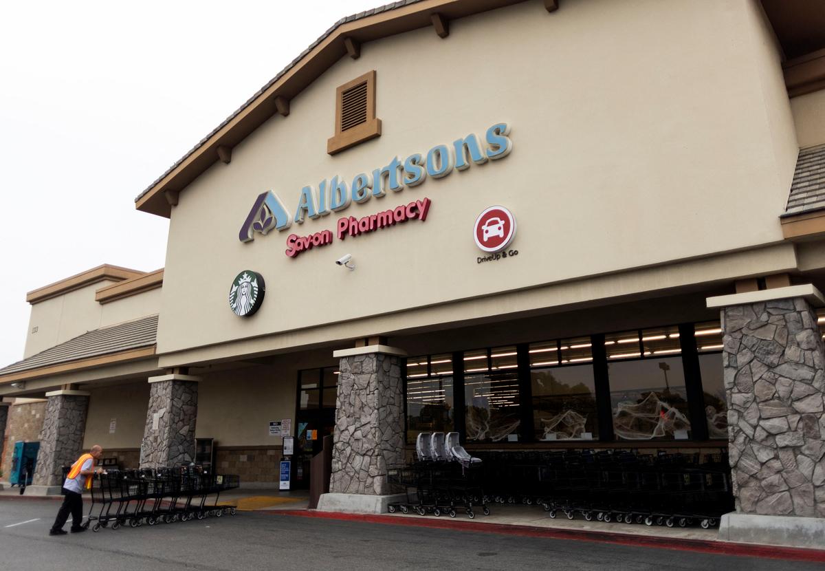 Grocery Consumers Sue to Block Kroger’s $25 Billion Buy of Albertsons