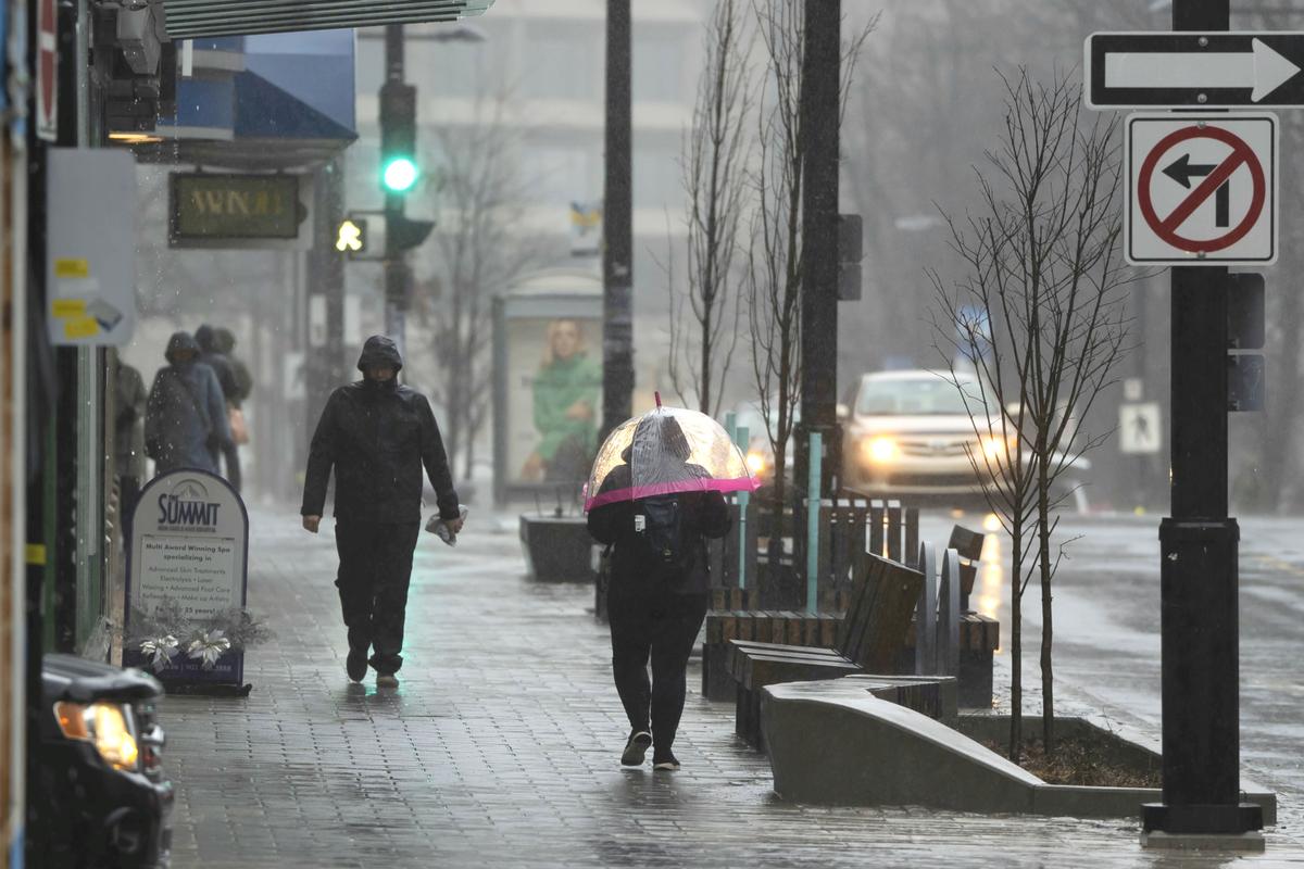 Wait Times at Walk-In Clinics in Canada Increased by 50 Percent in 2022