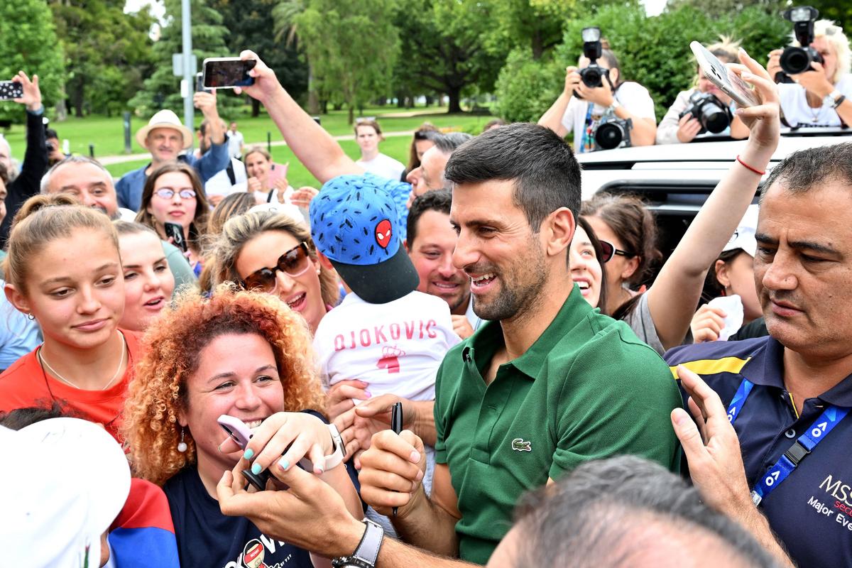 Djokovic Hopes to Play in US Despite Being Unvaccinated