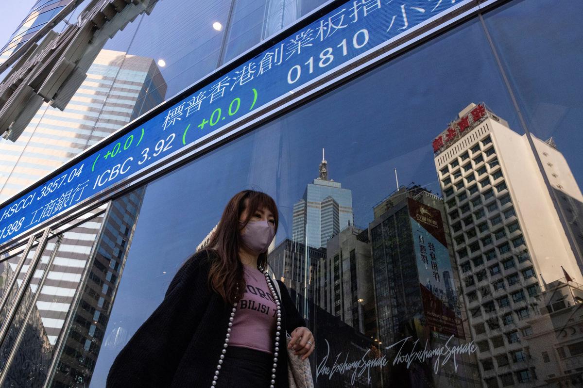 Global Shares, Oil Advance as China Manufacturing Rebounds