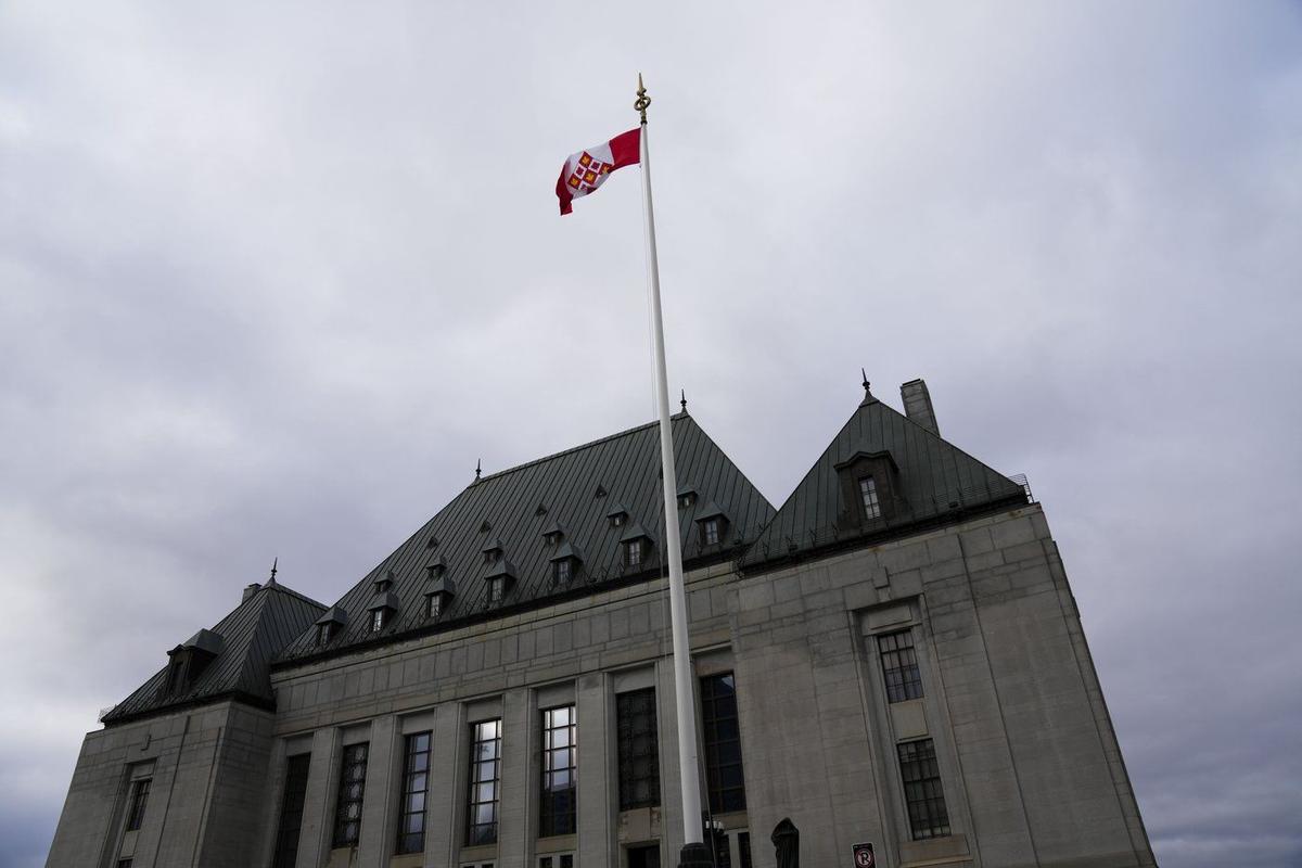 Evidence Cannot Support Alberta Man’s Robbery Convictions: Supreme Court of Canada