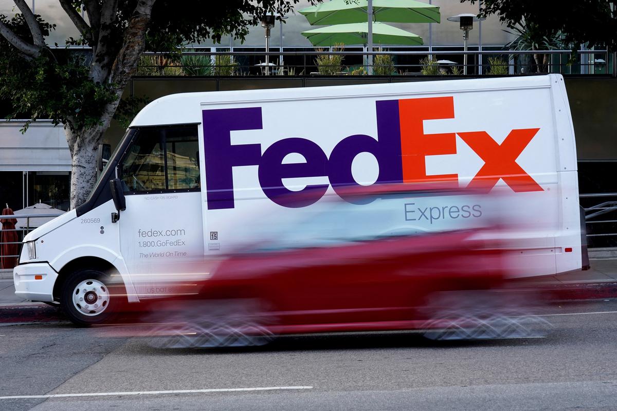 FedEx Raises Full-Year Earnings Forecast After Cost Cuts