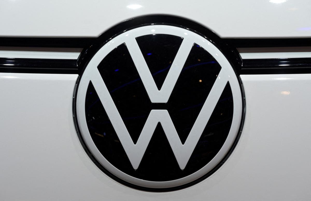 Volkswagen to Invest in Mines in Bid to Become Global Battery Supplier