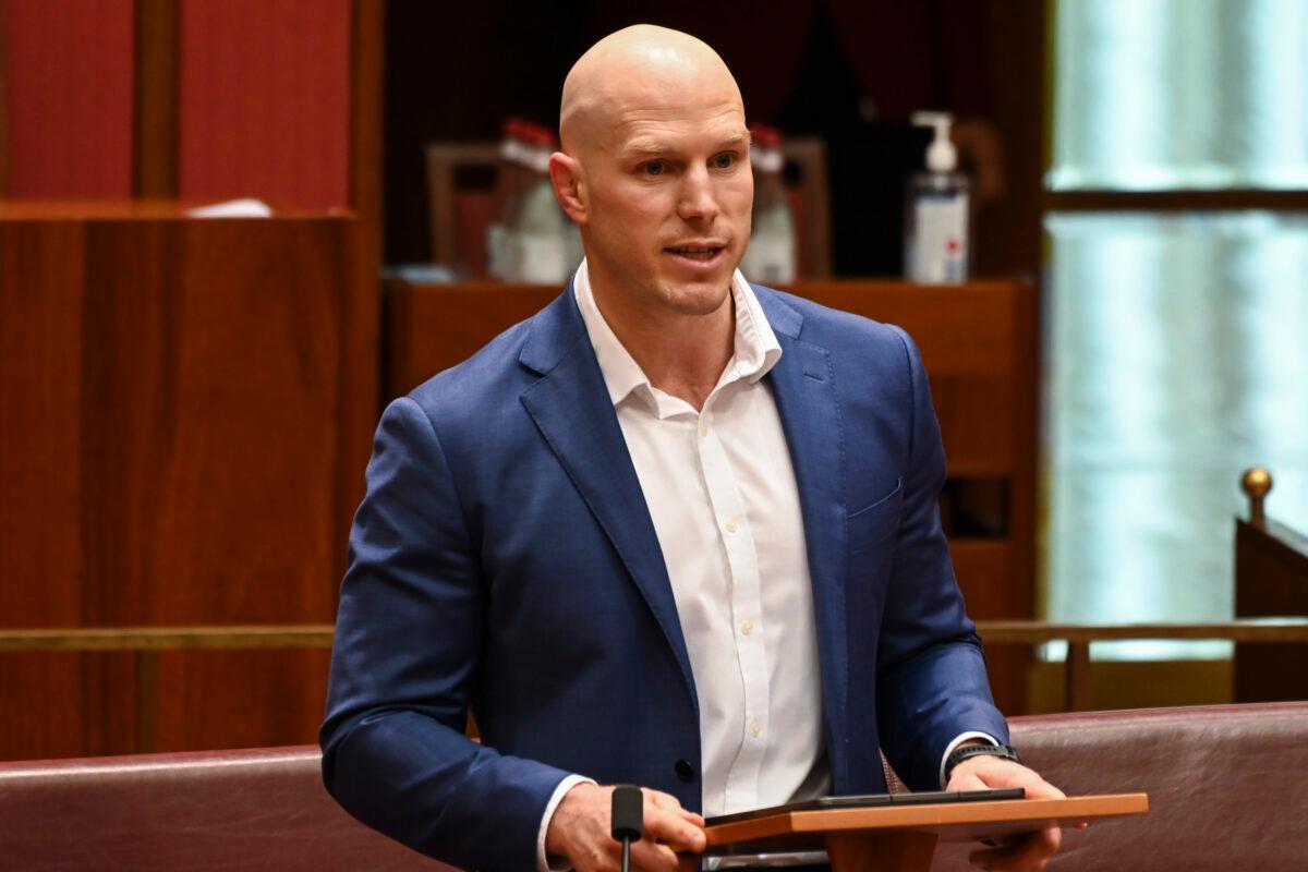 Senator David Pocock speaks during question time at Parliament House in Canberra, Australia, on July 28, 2022. (Martin Ollman/Getty Images)