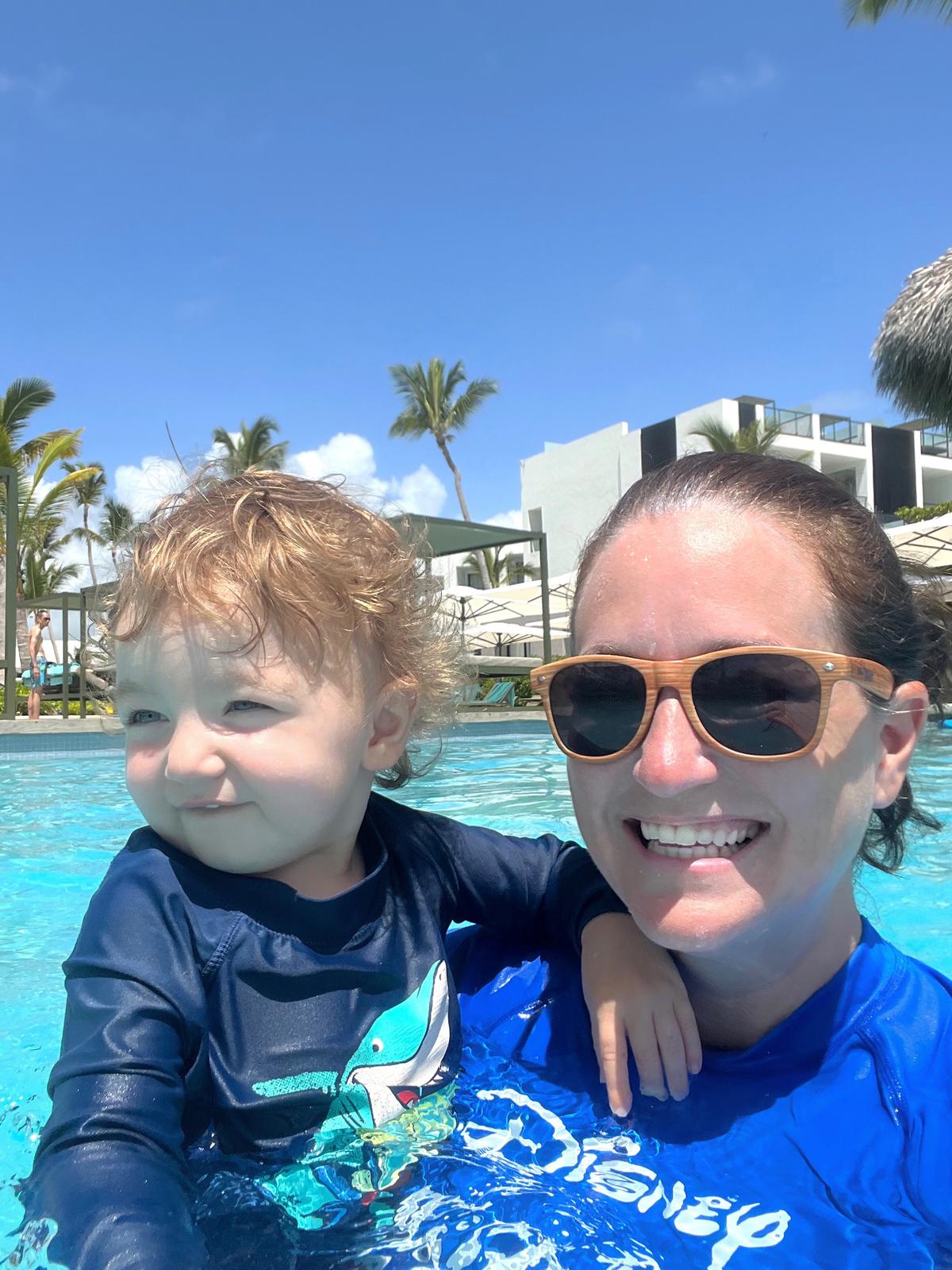 Max Smith, 2, with his mom, Lesley Carter, in the Dominican Republic. (Courtesy of Lesley Carter/TNS)