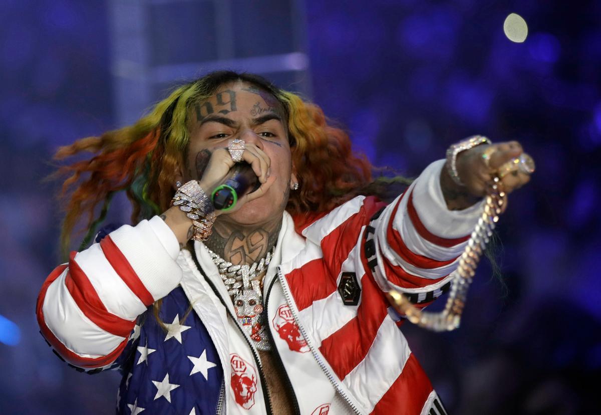 Rapper Tekashi 6Ix9ine Injured in Assault at Florida Gym