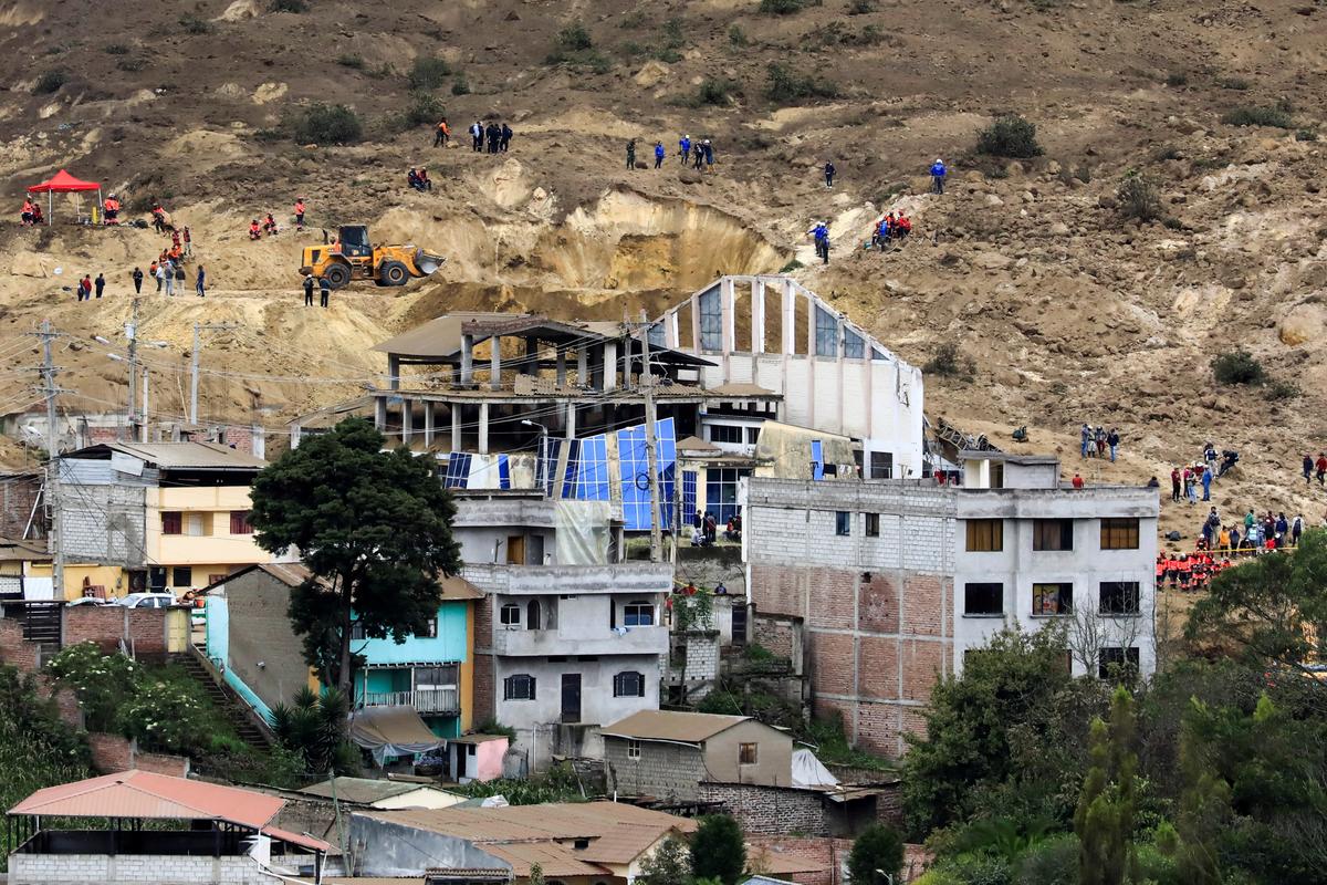 Families Dig for Missing in Ecuador Landslide as Deaths Rise to 11