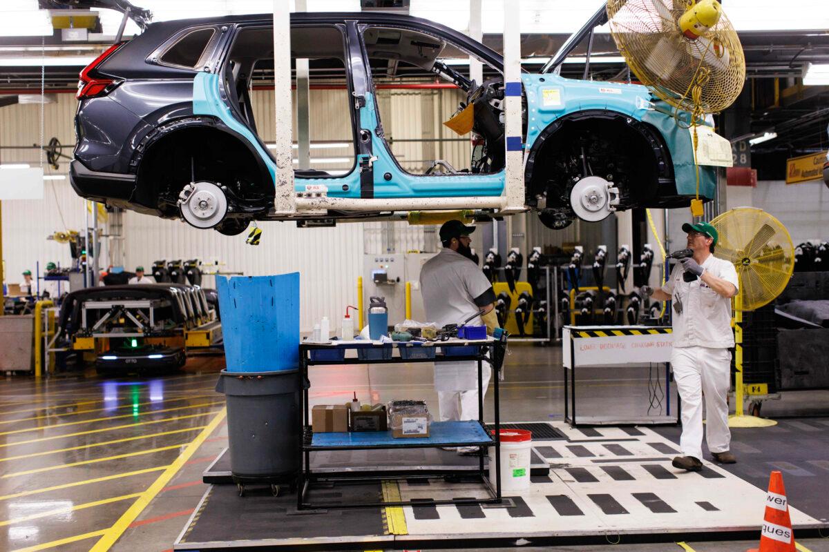 A general view of the Honda CRV production line at a Honda manufacturing plant in Alliston, Ont., April 5, 2023. (The Canadian Press/Cole Burston)