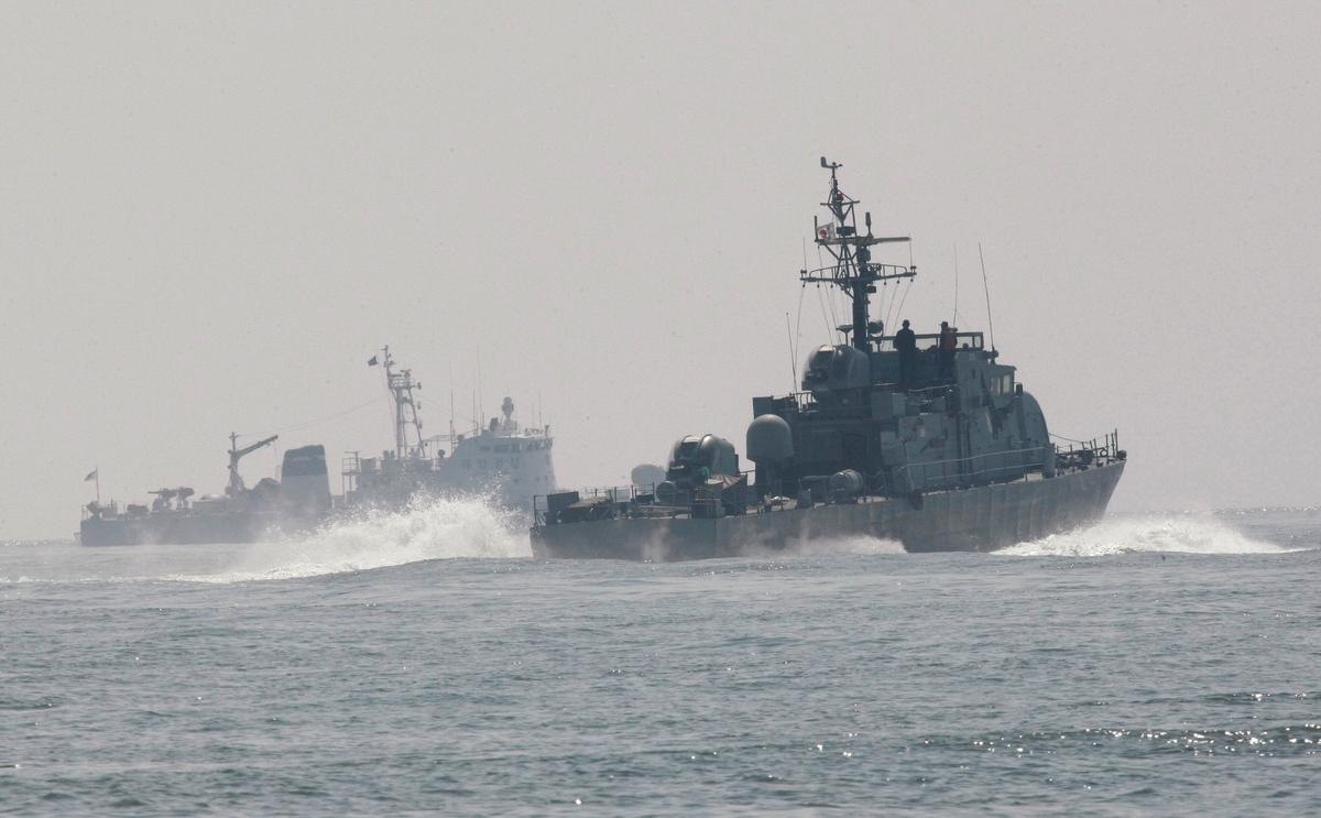 South Korea Fires Warning Shots After North’s Boat Crosses Sea Border