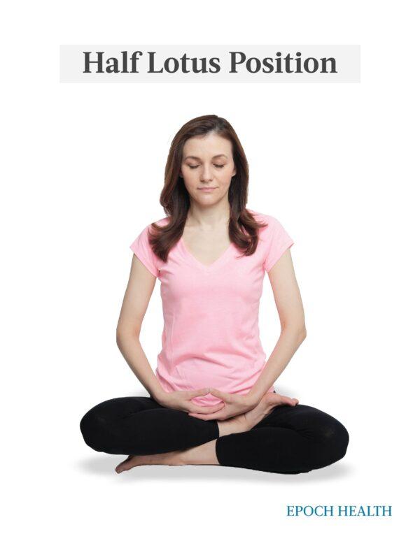 Half lotus position. (The Epoch Times)
