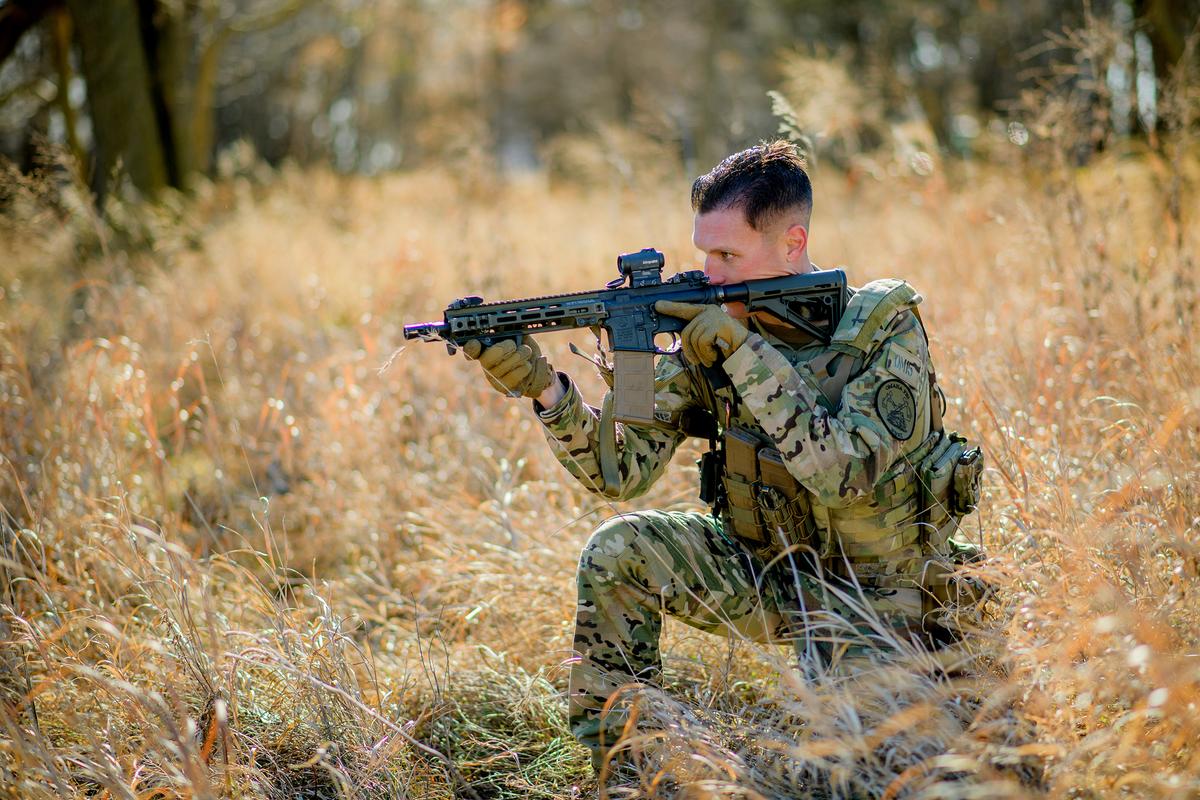 EXCLUSIVE: Former FBI Agent Who Refused to Raid Jan. 6 Suspect Warns of Agency’s Weaponization