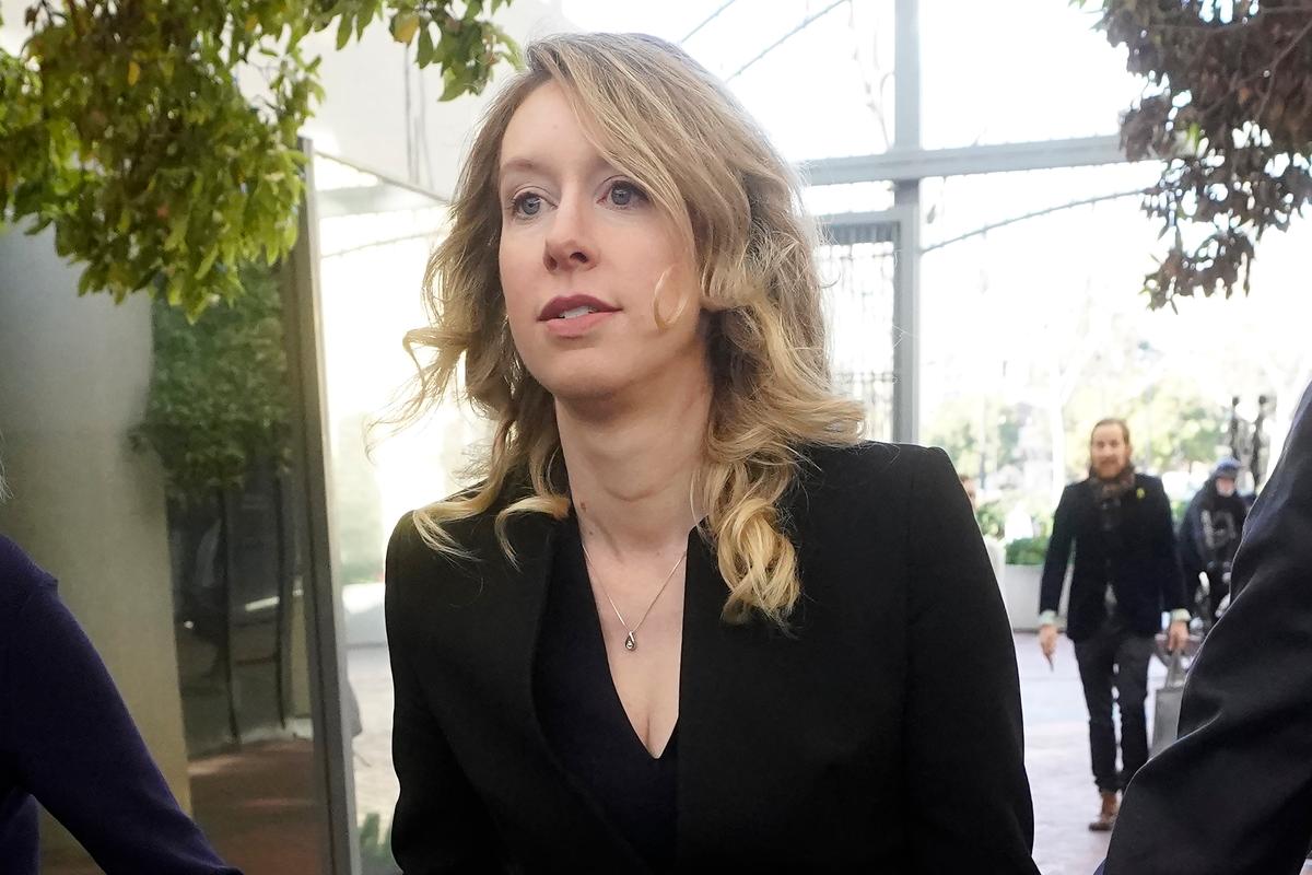 Elizabeth Holmes Delays Going to Prison With Another Appeal