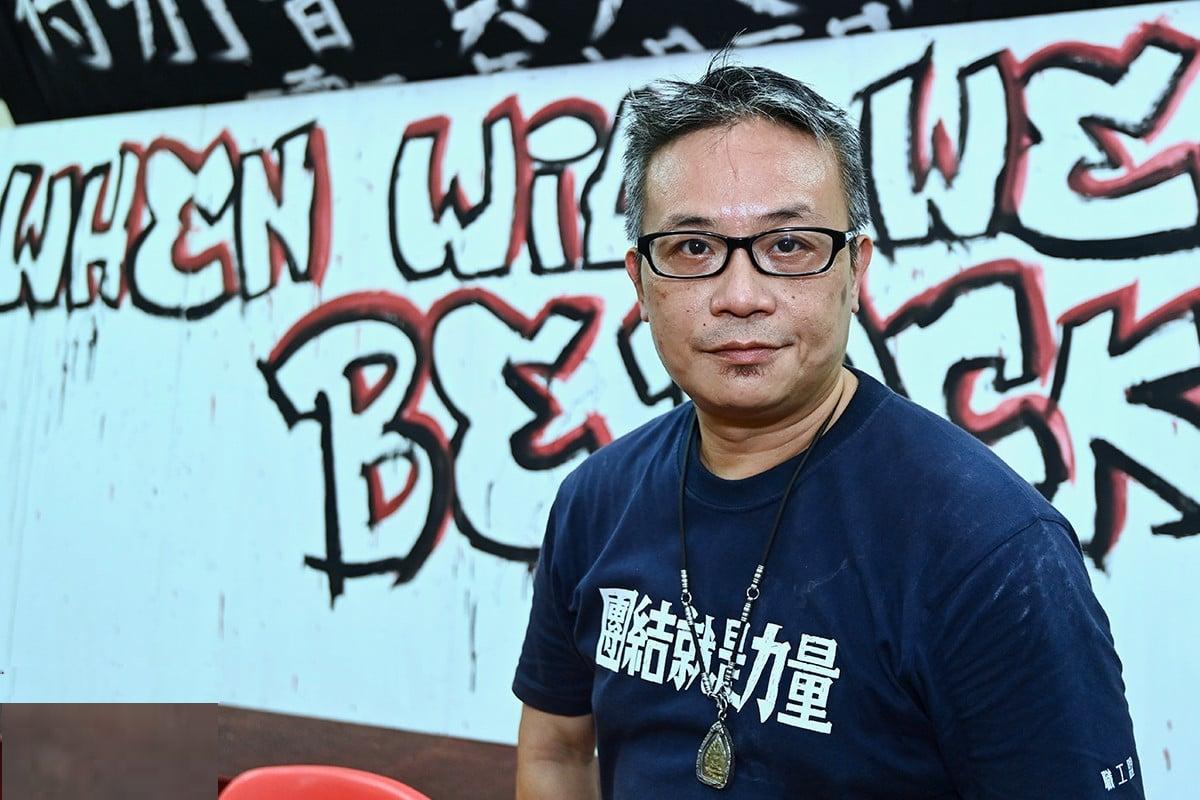 Former Hong Kong Trade Union Chairman Withdrew Application for May 1 Parade After Police Questioning