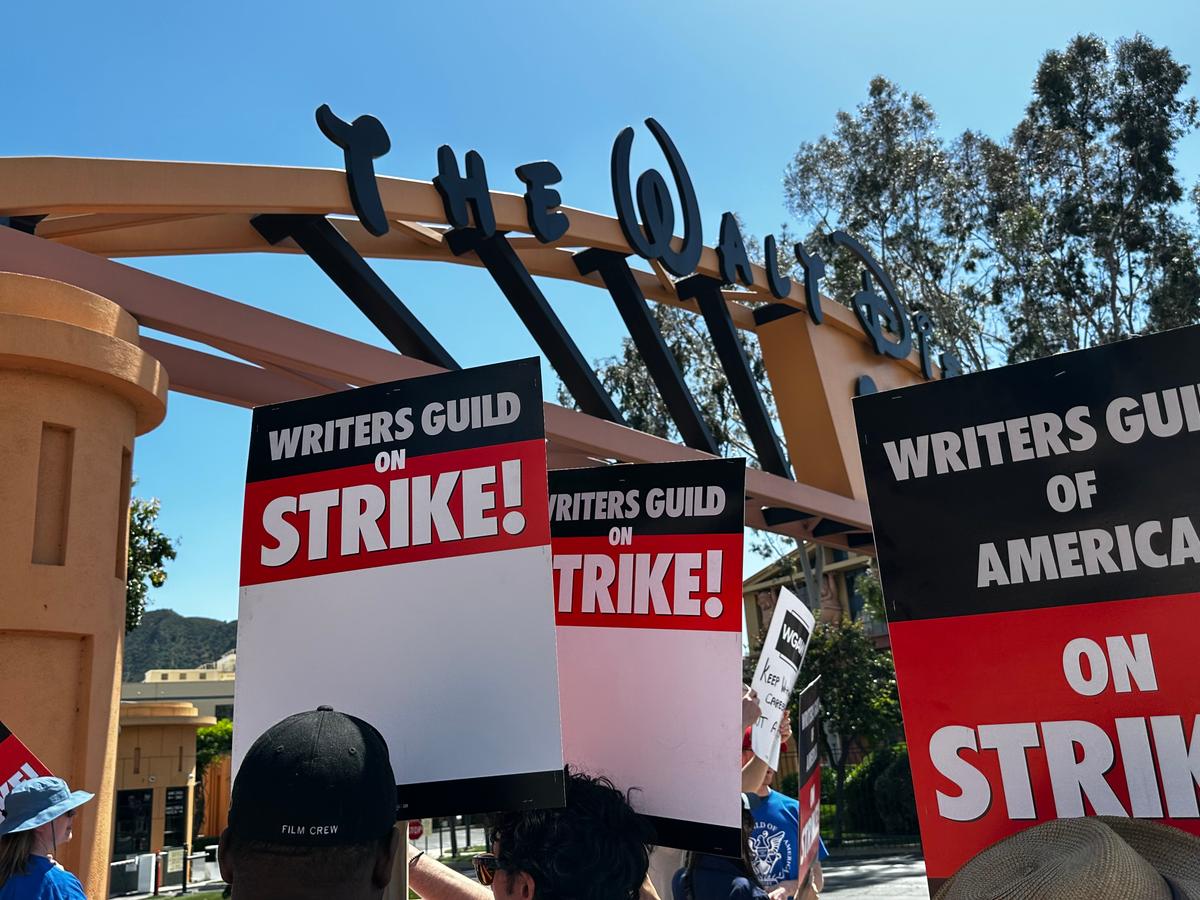 Hollywood Late-Night Talk Shows Go Dark: Writers Strike for Better Pay