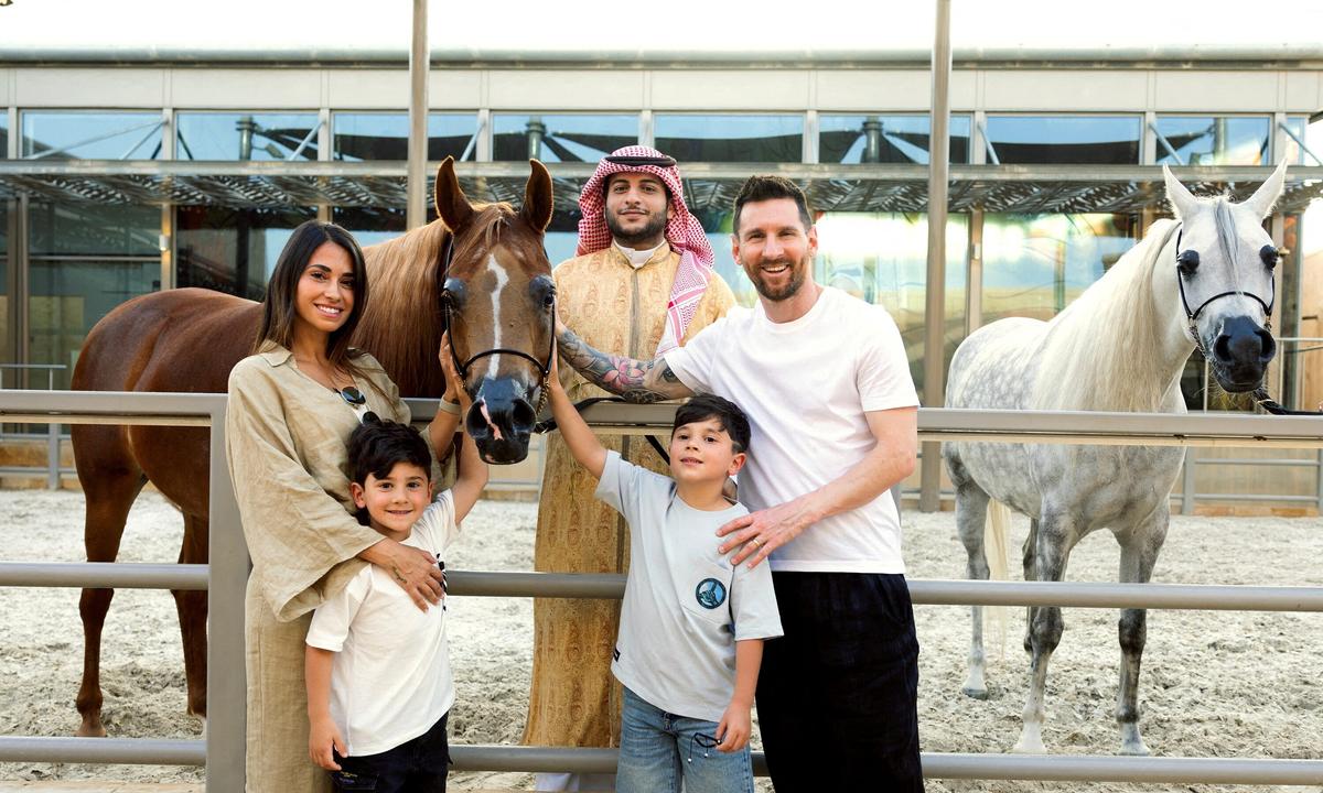 Messi Apologizes to PSG for Saudi Trip