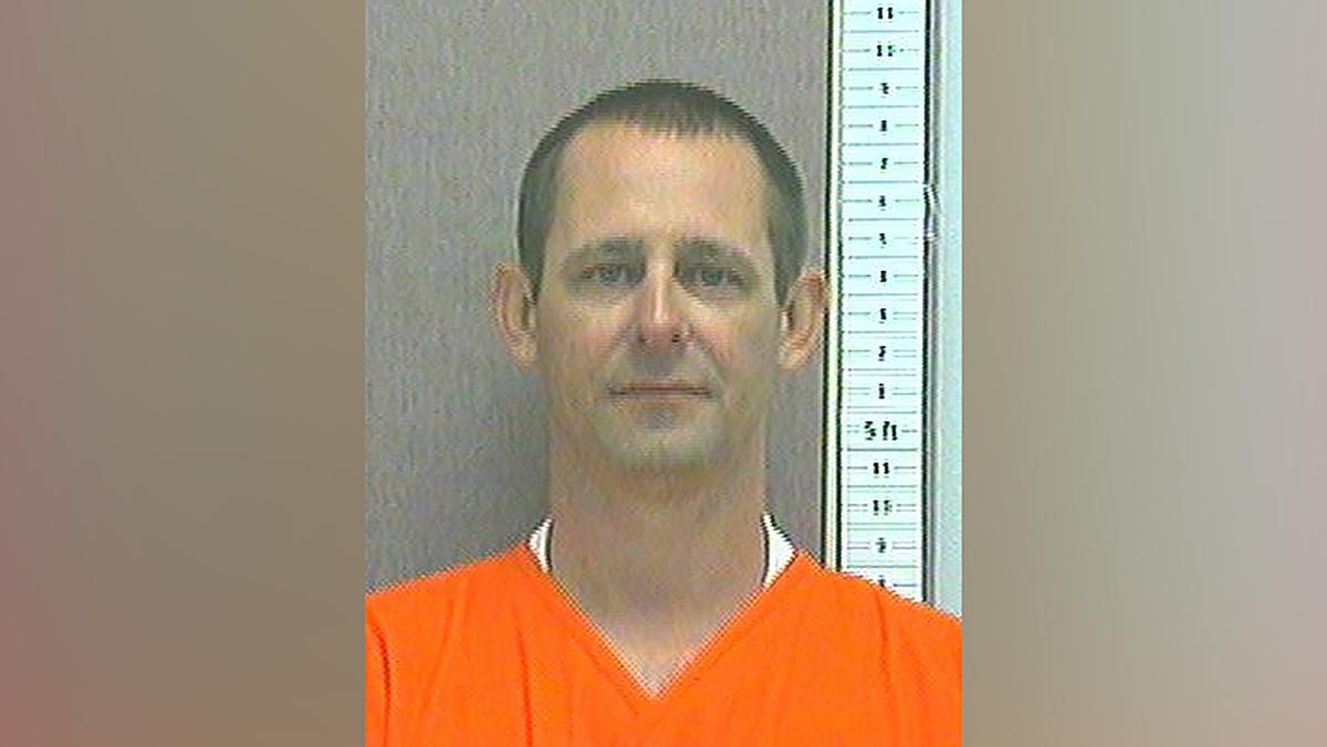 Sex Offender Fatally Shot 6, Then Killed Self, Official Says
