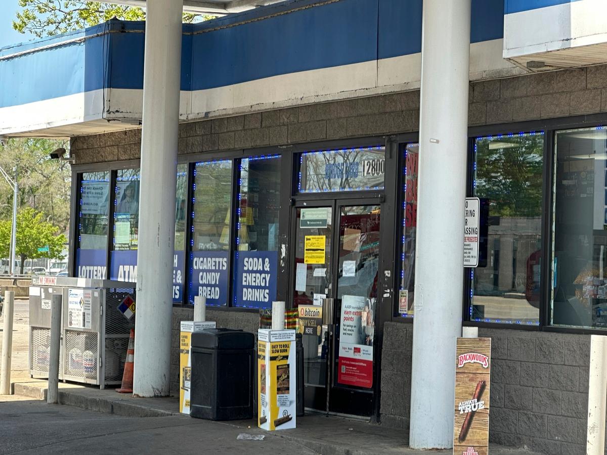 $200,000 Bail Set for Detroit Clerk Who Locked Door Before Customers Were Shot