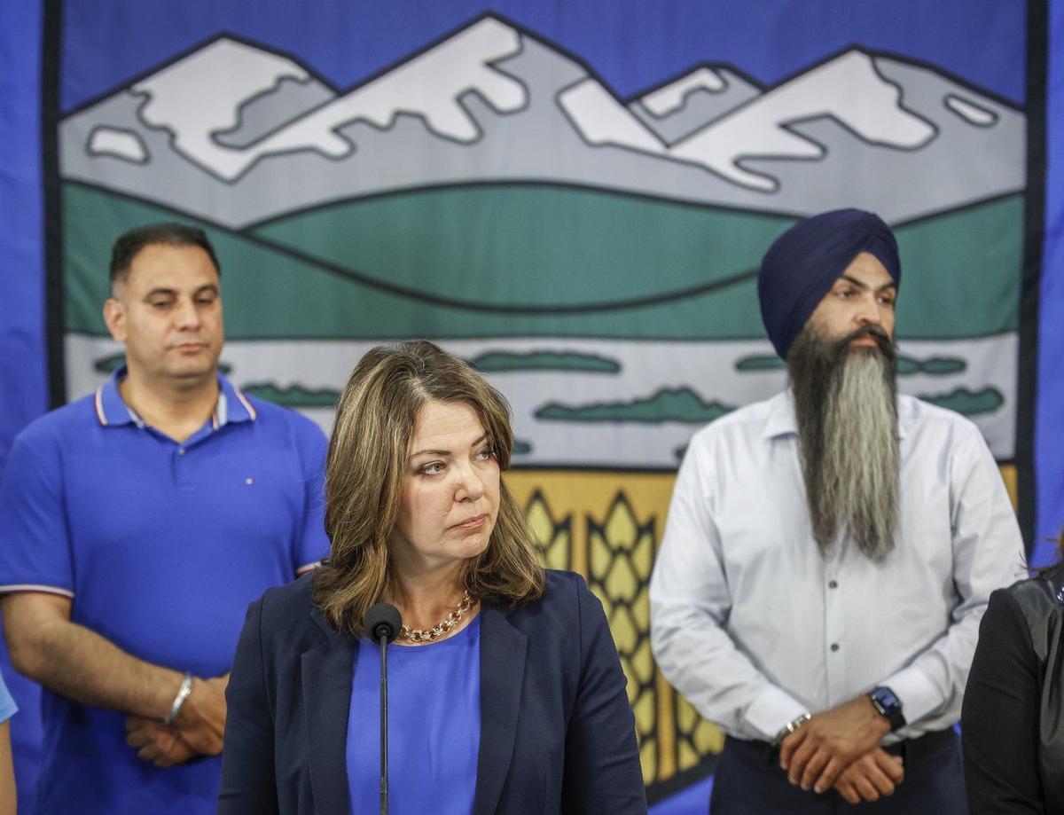 UCP Leader Smith Says She Is ‘Delighted’ by Endorsements From Harper, Poilievre