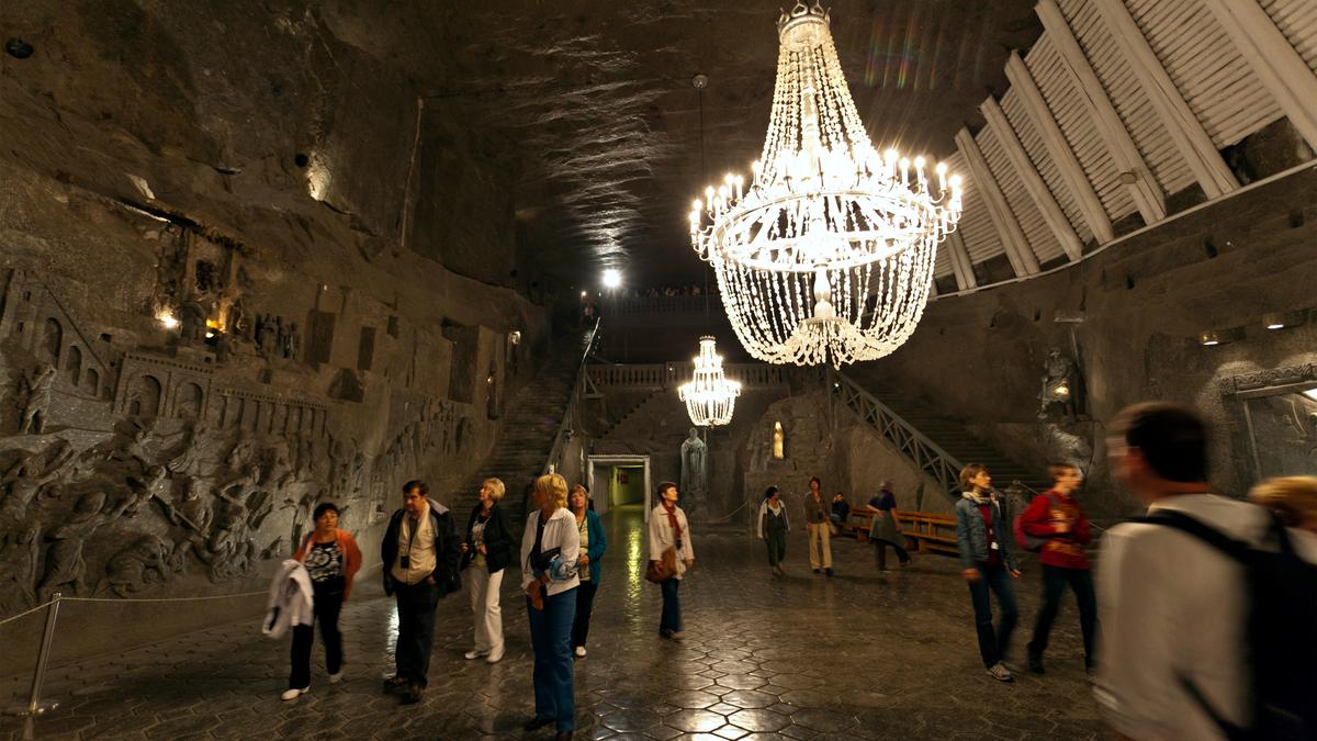 Kraków Weaves a Vibrant Cultural Tapestry