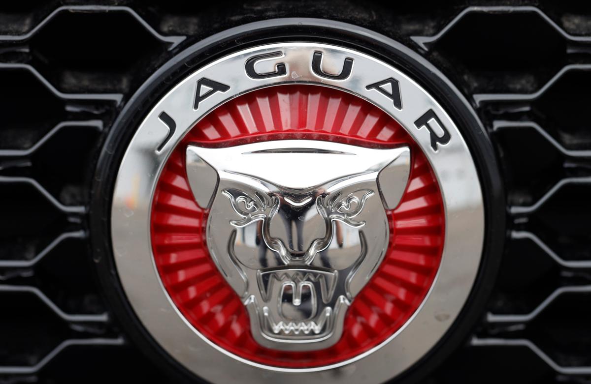 Jaguar Recalls I-Pace Electric Vehicles Due to Fire Risk in Batteries, Tells Owners to Park Outside