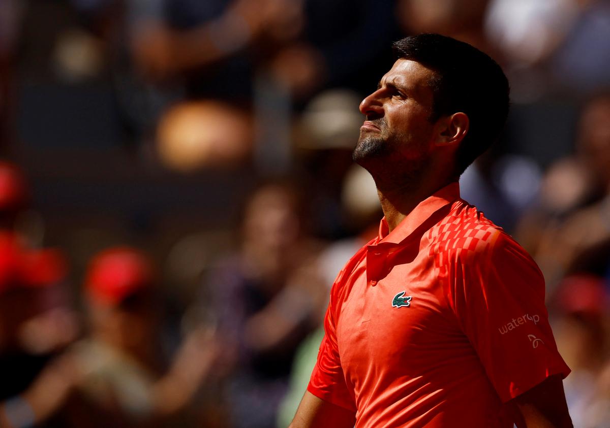 Tsitsipas, Alcaraz Soar at French Open, Djokovic Row Simmers