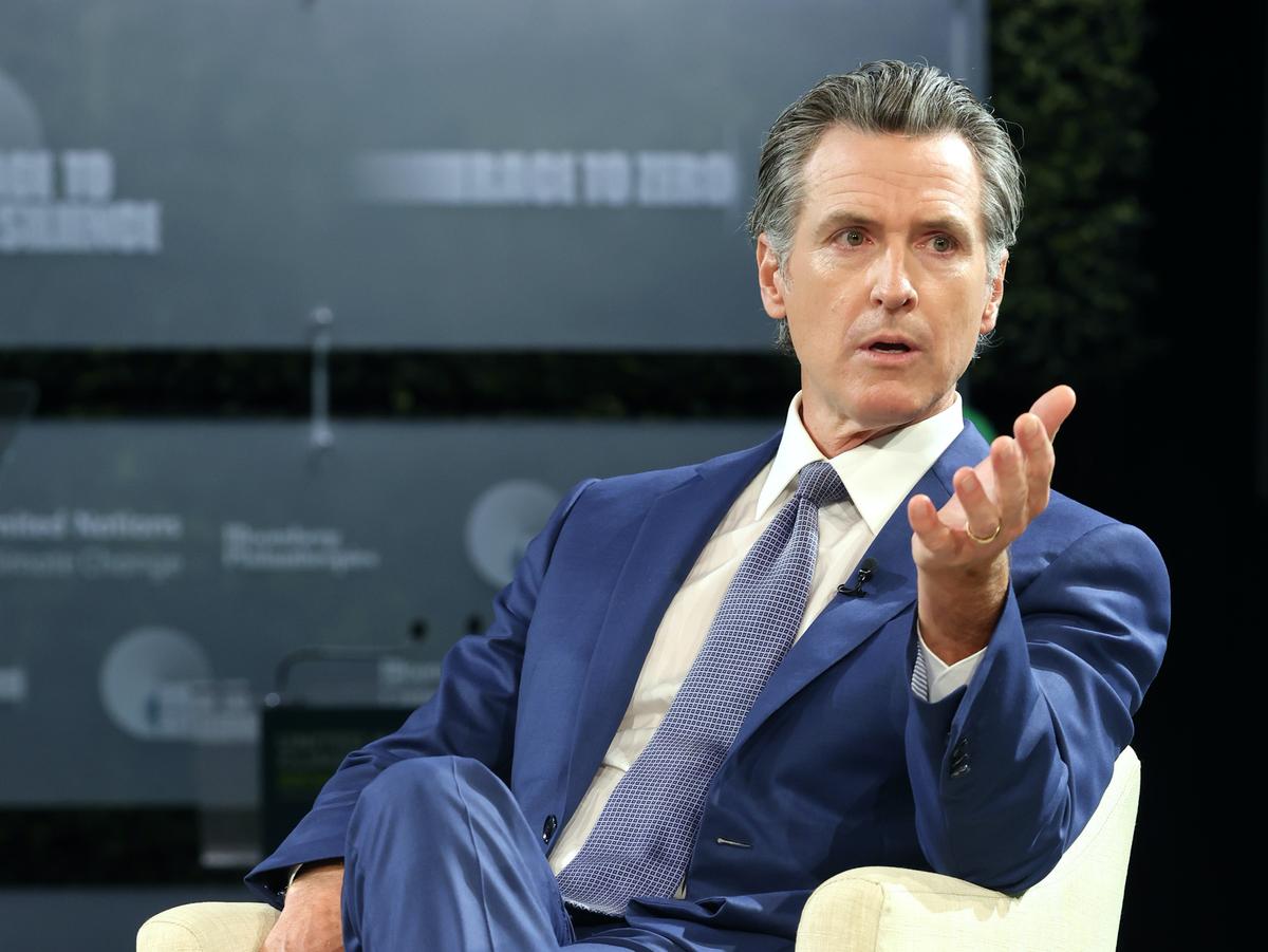 Newsom Says ‘I’m With Elon’ in California Commission’s SpaceX Dispute
