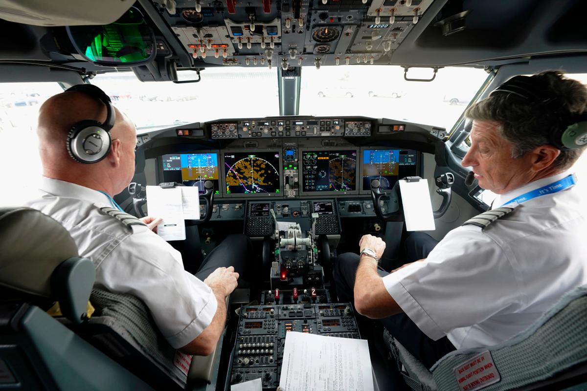 New Airline Planes Will Be Required to Have Secondary Barriers to the Cockpit to Protect Pilots