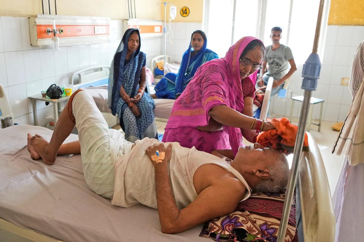 Days of Sweltering Heat, Power Cuts in Northern India Overwhelm Hospitals as Death Toll Climbs