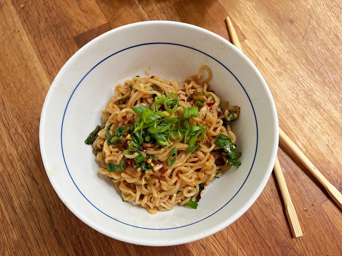 10-minute Chili Noodles for an Easy Summer Burn