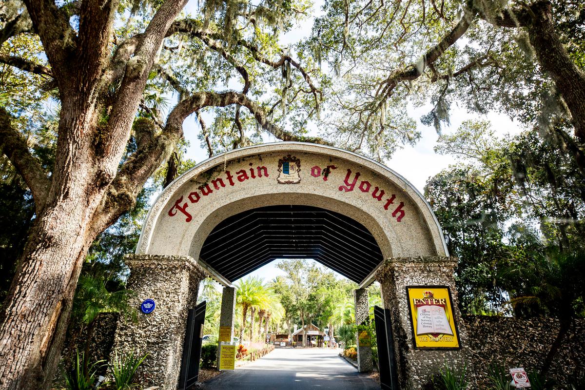 An archway greets visitors to the Fountain of Youth Archaeological Park in St. Augustine, Fla., on Oct. 26, 2020. (Patrick Connolly/Orlando Sentinel/TNS)