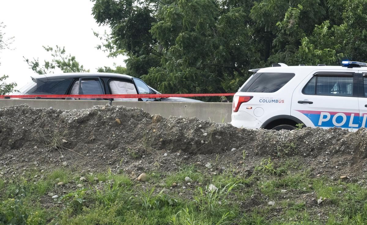 Suspect Killed, Officer Wounded as Robbery Spree Ends With Pursuit, Shootout on Ohio Interstate