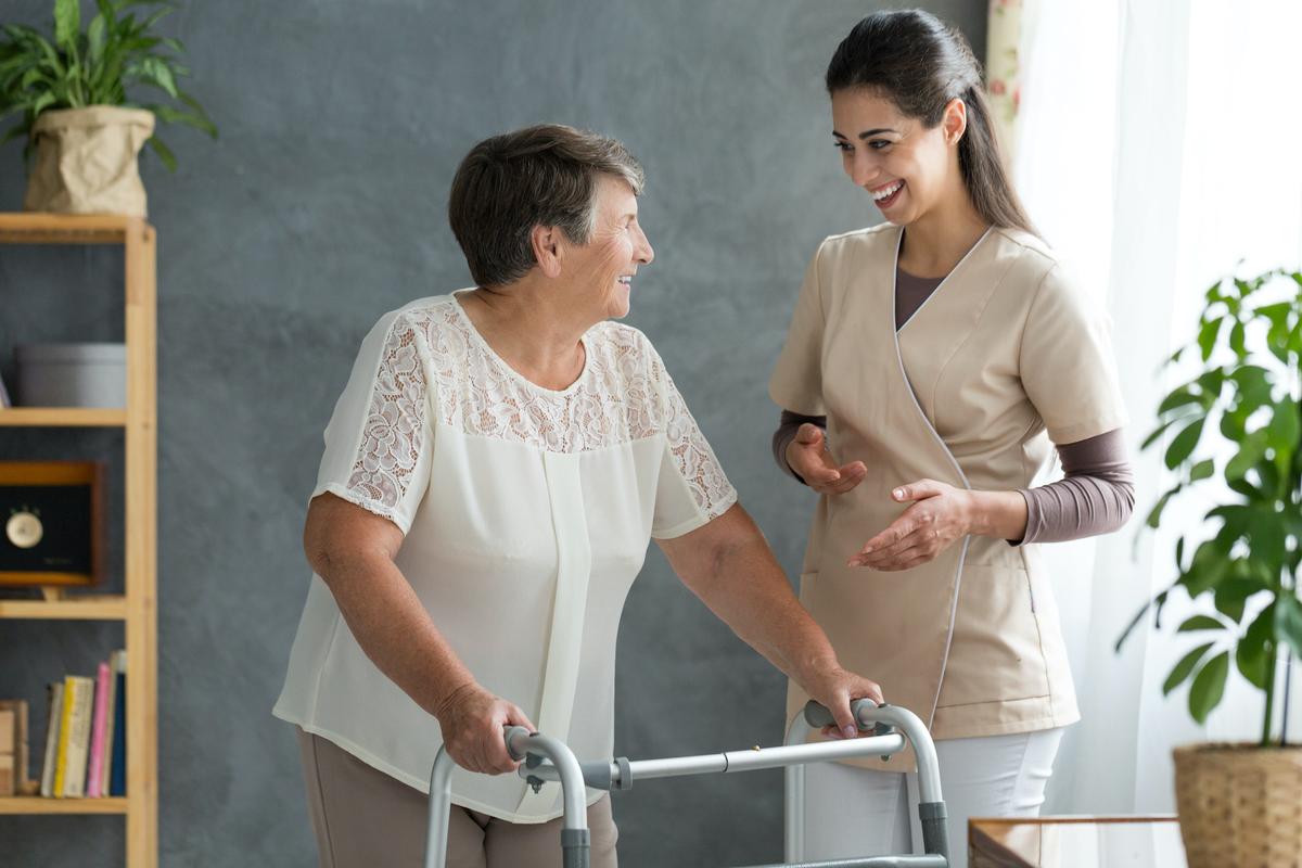 Nearly Half of Americans with Parkinson’s Don’t See a Neurologist: Expert Explains Why