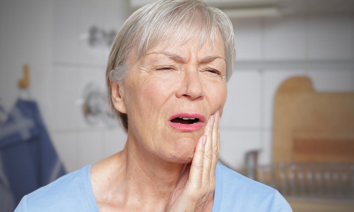 Oral Health–Herbal Remedies and 8 Foods to Alleviate Discomforts of the Mouth