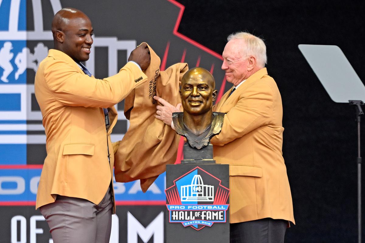 DeMarcus Ware Overcame Tough Environment to Win Super Bowl, Earn a Gold Jacket