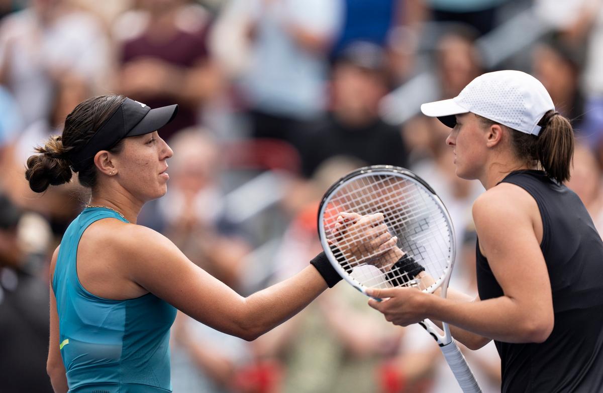 American Jessica Pegula Beats Top-Ranked Iga Swiatek to Reach Montreal Final