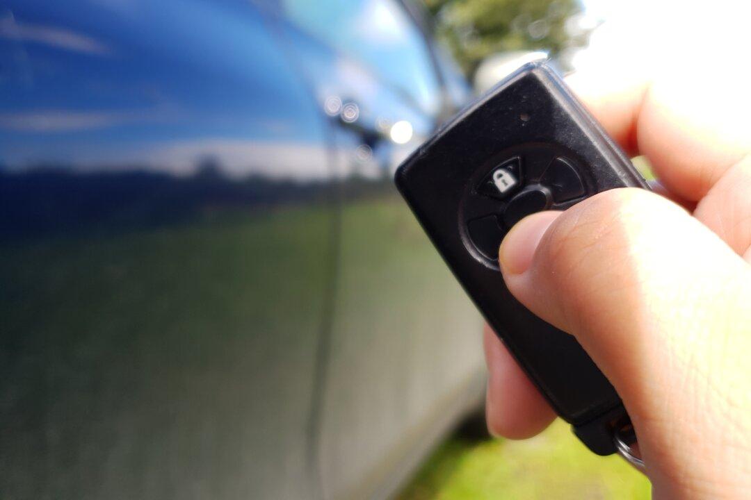 Car Thieves Increasingly Using Distraction, Key Fob Interception Tactics: CAA