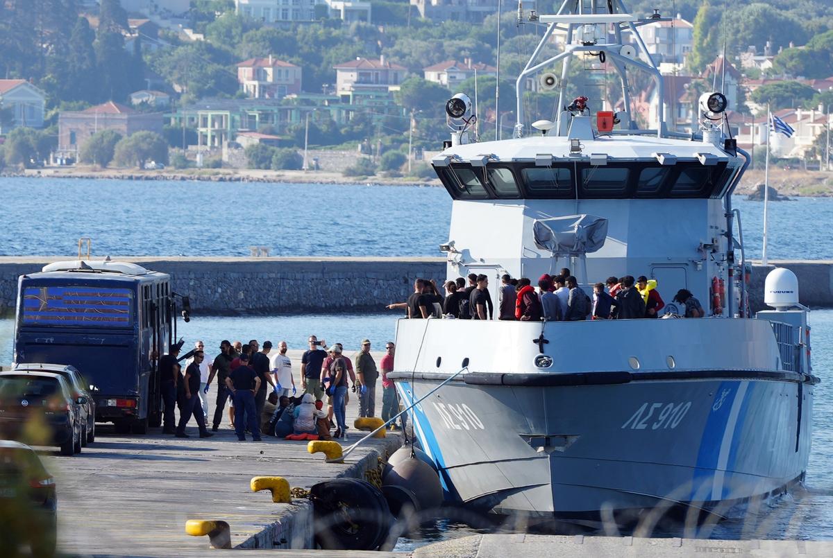 5 Dead, Including 4 Children, in 2 Migrant Boat Sinkings Off Greek Islands Near Turkish Coast