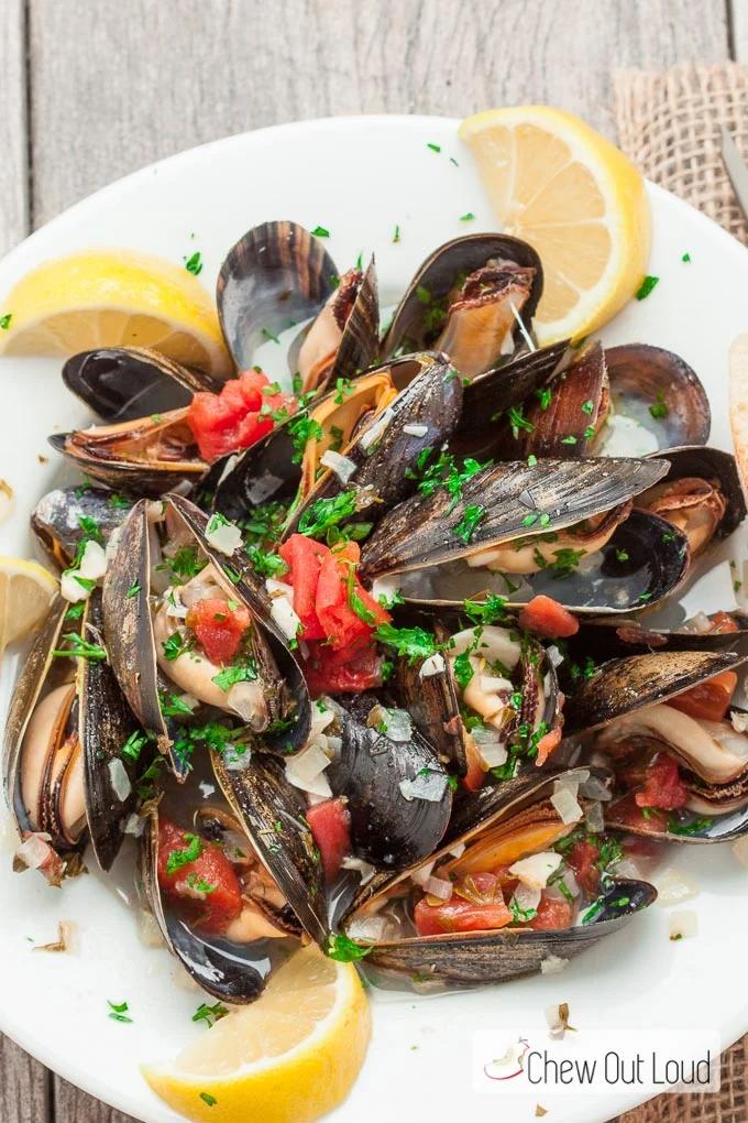 Mussels in Lemon Butter Wine Sauce