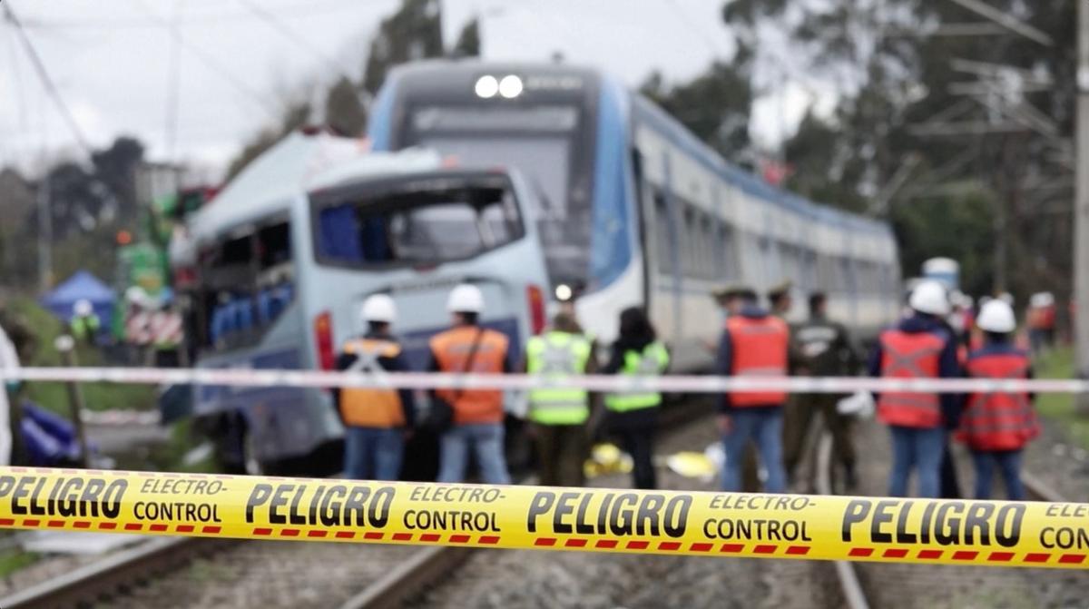 At Least 7 Killed in Chile When Train Crashes Into Minibus at Railway Crossing