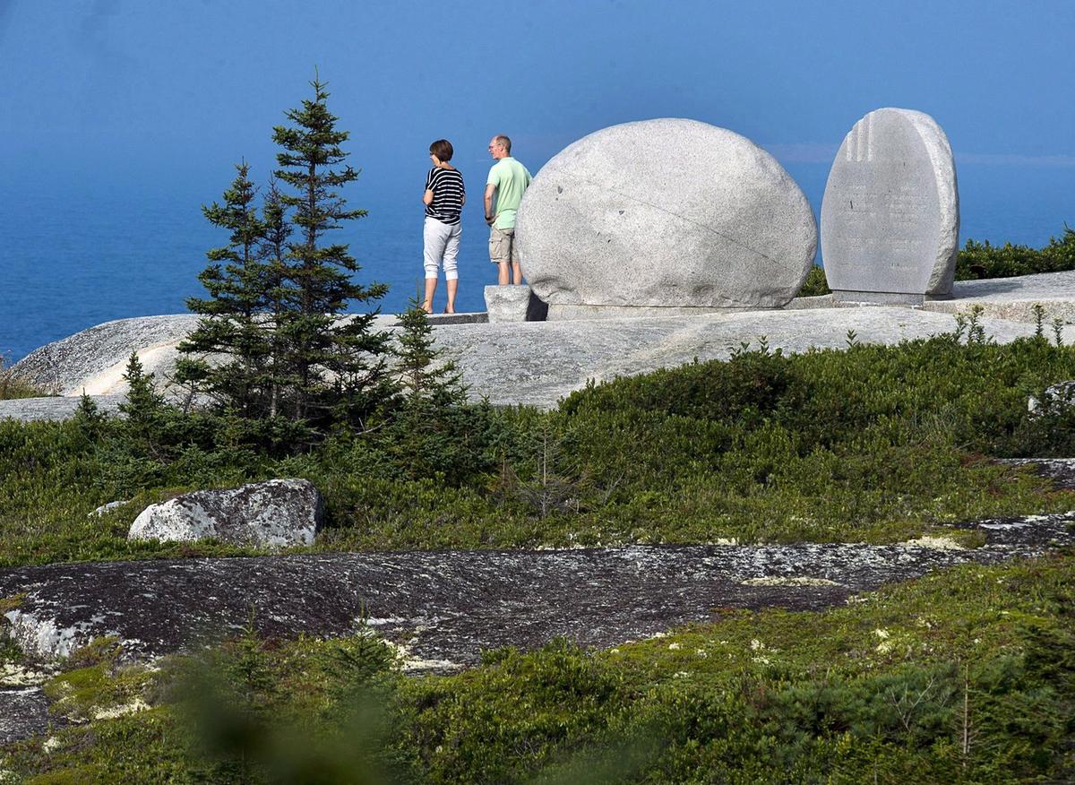 Nova Scotia Ceremony Marks 25th Anniversary of Deadly Swissair Crash