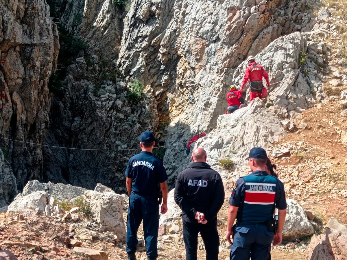 An American Researcher Is Trapped More Than 3,000 Feet Inside a Cave in Southern Turkey