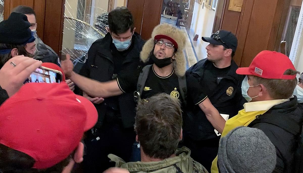 Speaker’s Lobby Window-Smasher Zachary Alam Found Guilty on 10 Jan. 6 Criminal Counts