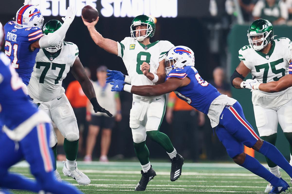 Jets’ Rodgers Using Doubters as Motivation and Indicates He'll Play Again After Torn Achilles Tendon