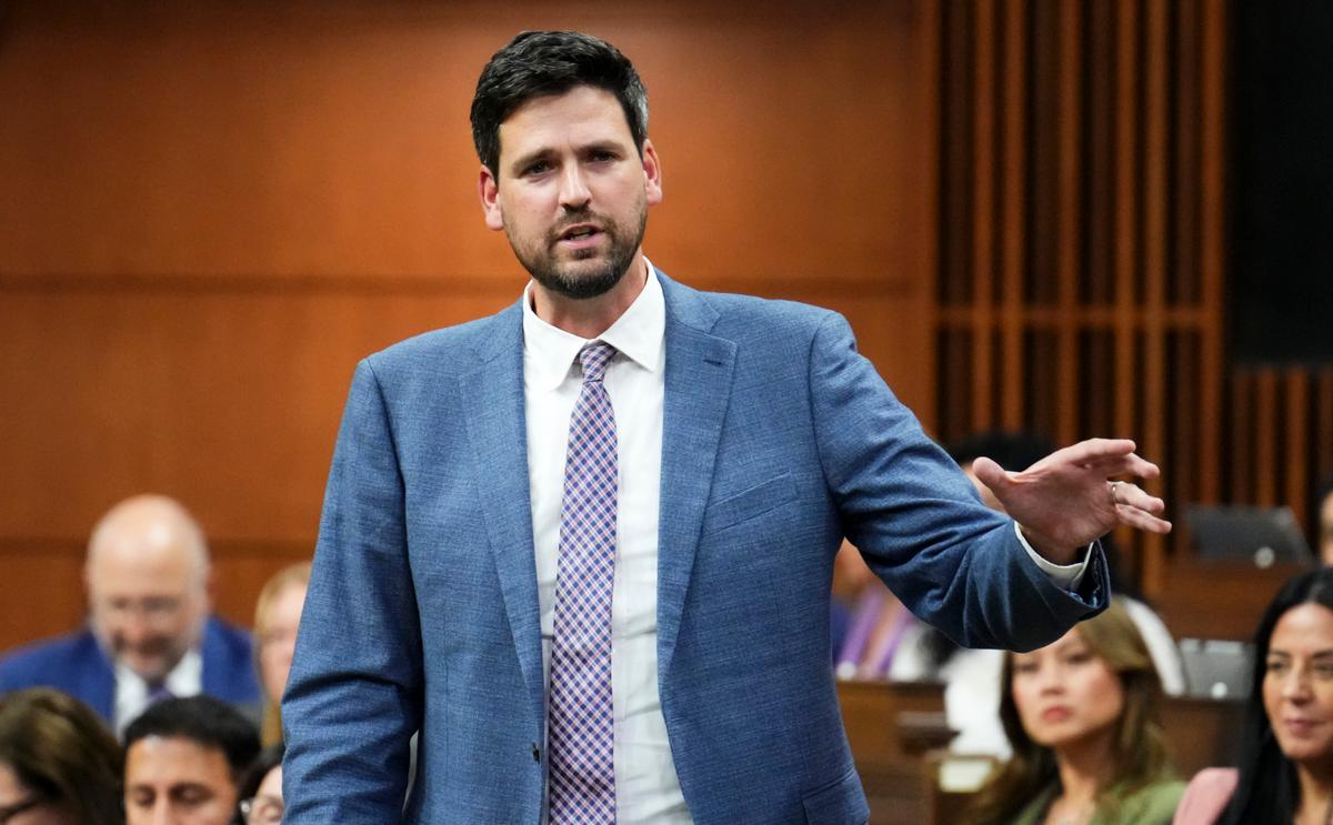 Canadians Who Can’t Find Housing Should Contact Their ‘Local Authorities,’ Says Housing Minister