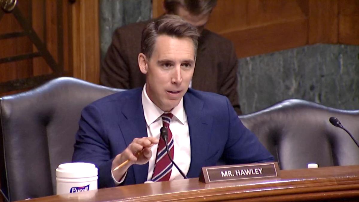 Hawley Proposes Bill to Allow States to Enforce Federal Immigration Laws