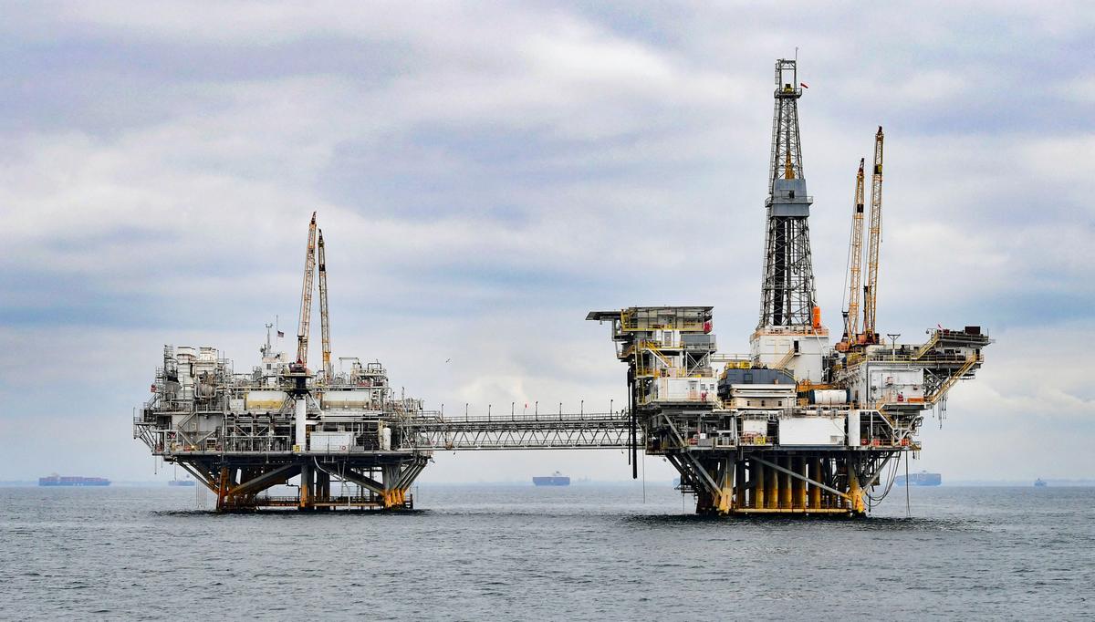 Oil Spill Reported Off Huntington Beach Coast