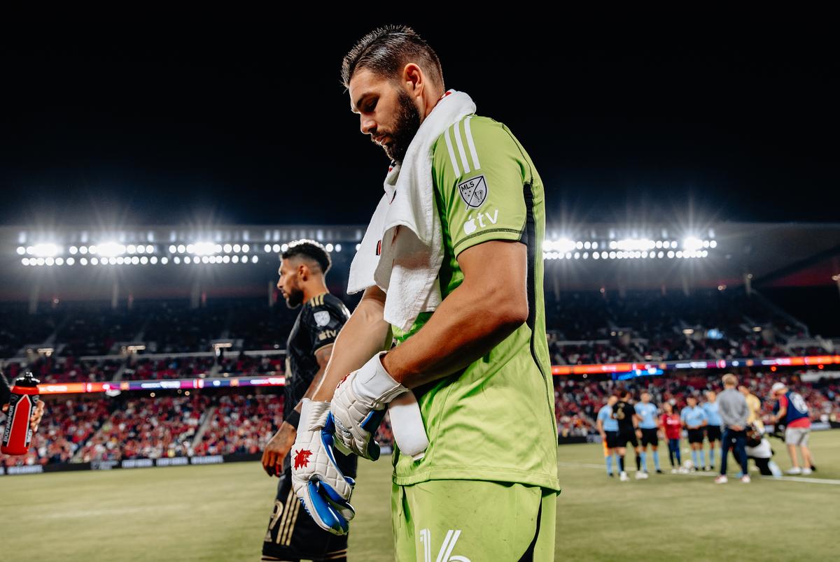 Maxime Crepeau Leads LAFC to Scoreless Draw at St. Louis City