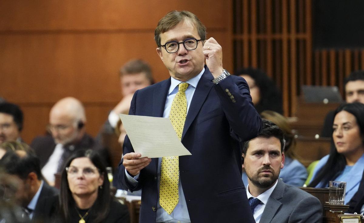 Ottawa Concerned About China’s State-Owned Enterprises Investing in Canada, Minister Says