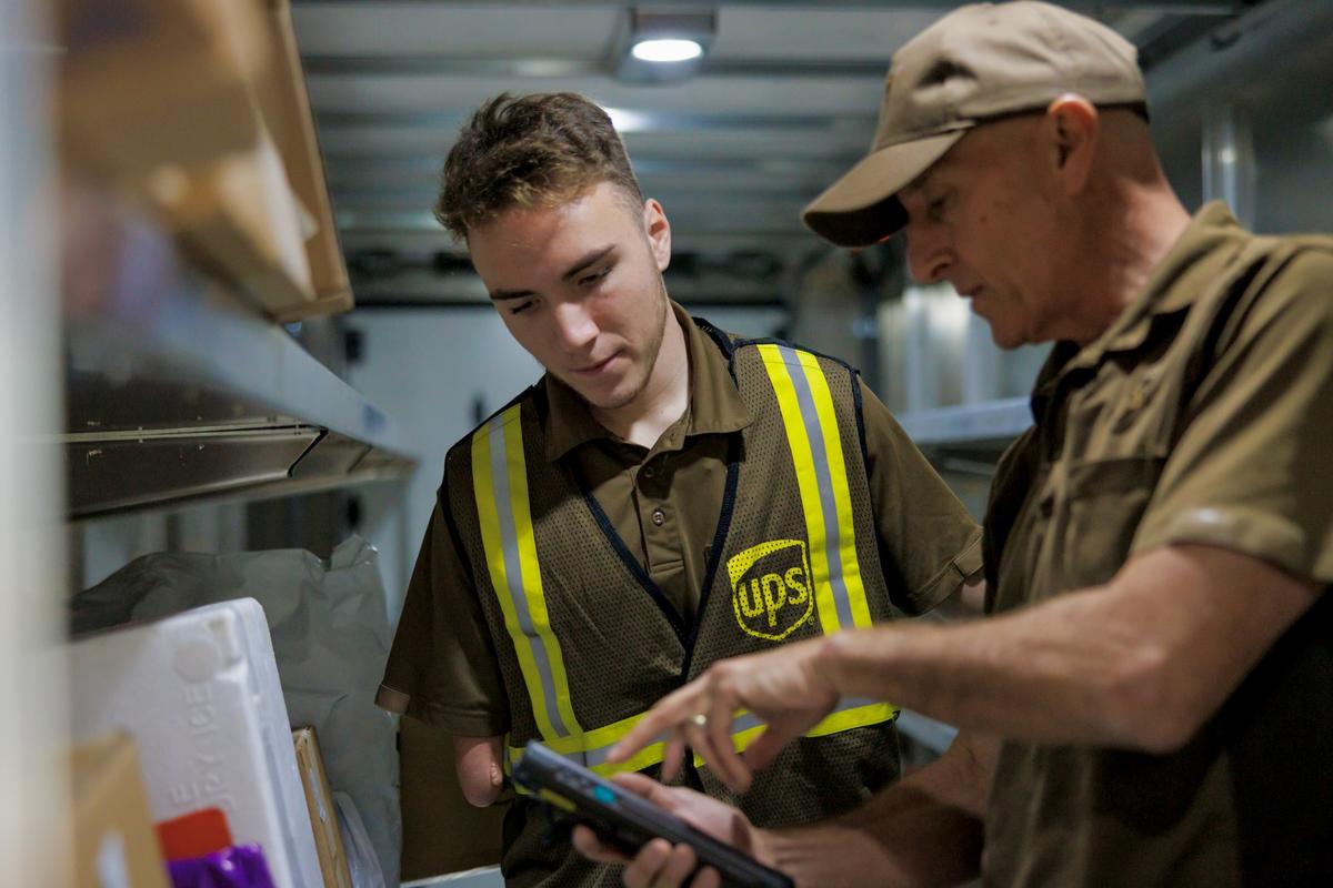 UPS Hiring 10,000 Seasonal Workers in Southern California Ahead of Holiday Season